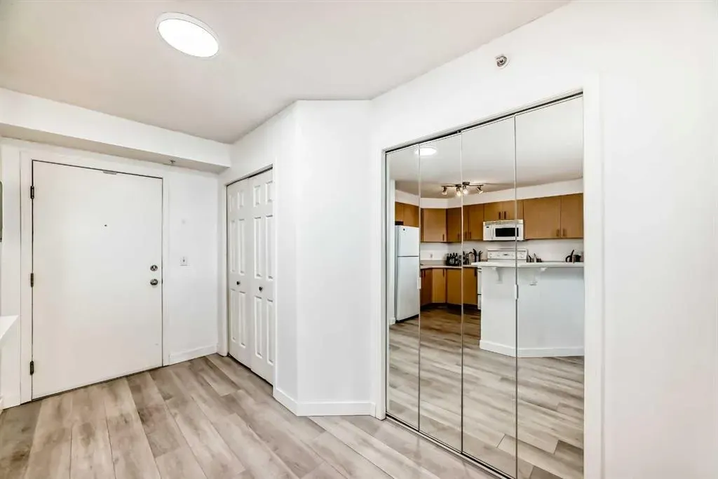 1121 6 Avenue SW, #1309