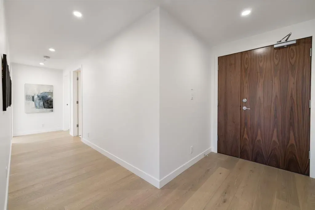 88 Waterfront Mews SW, #102
