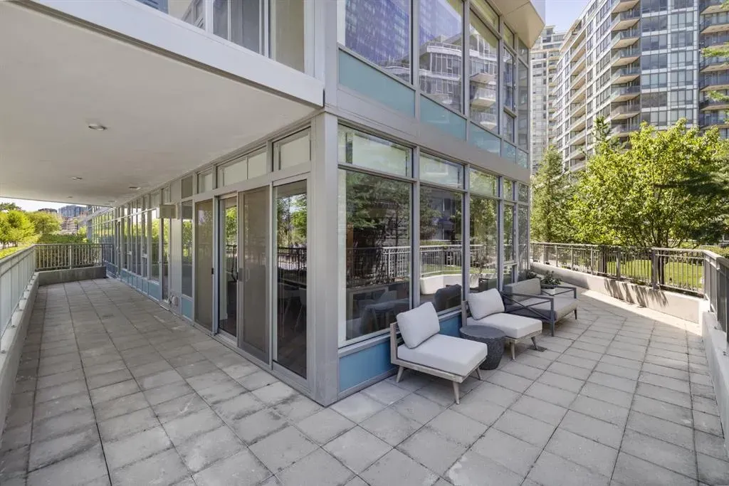 88 Waterfront Mews SW, #102