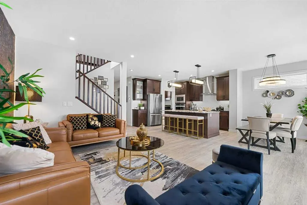 43 Homestead Close NE