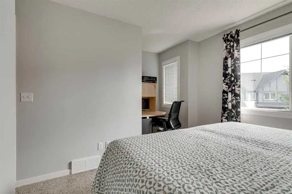 106 New Brighton Point SE