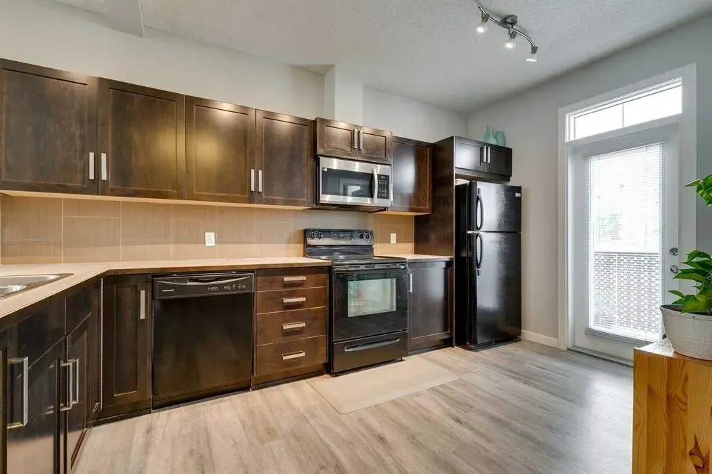 106 New Brighton Point SE
