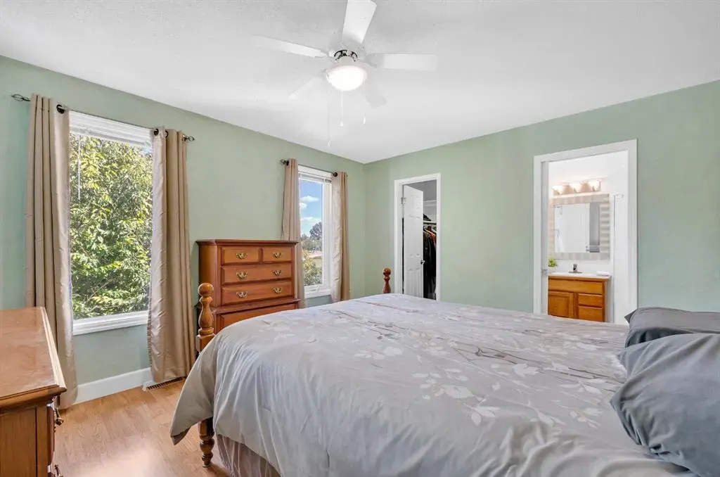 32 Rideau Close SW