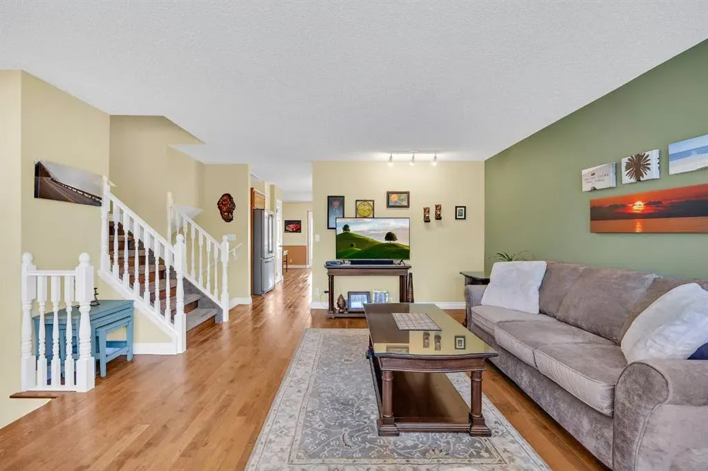 32 Rideau Close SW
