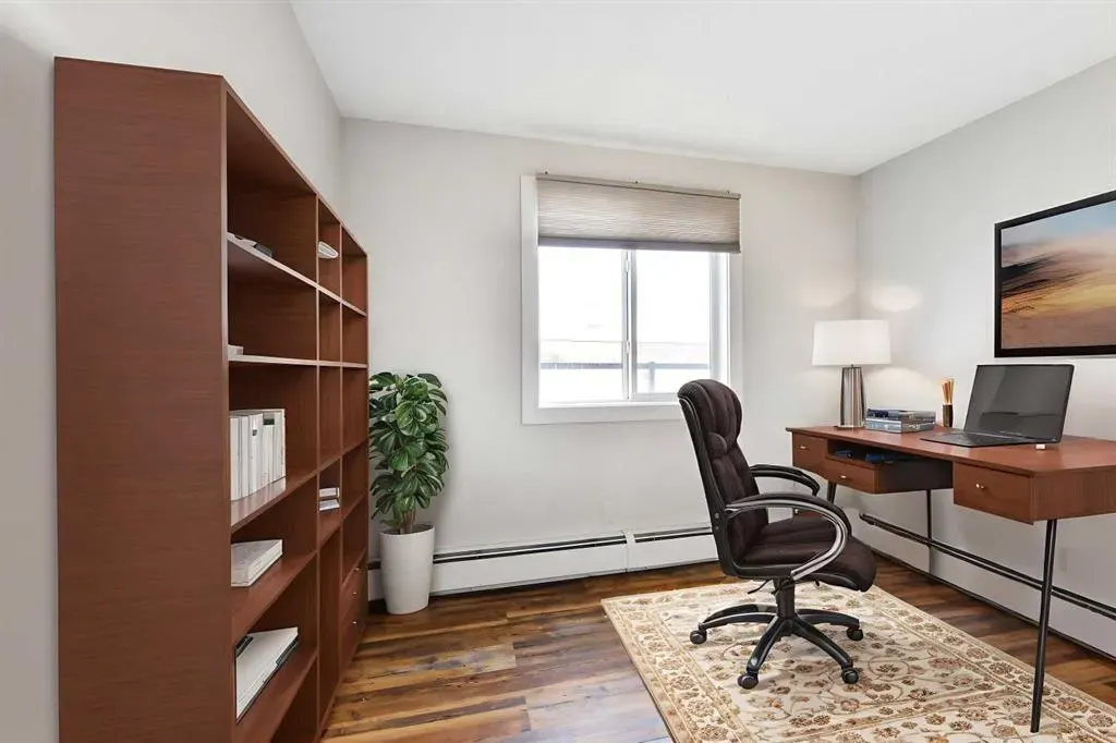1915 26 Street SW, #203