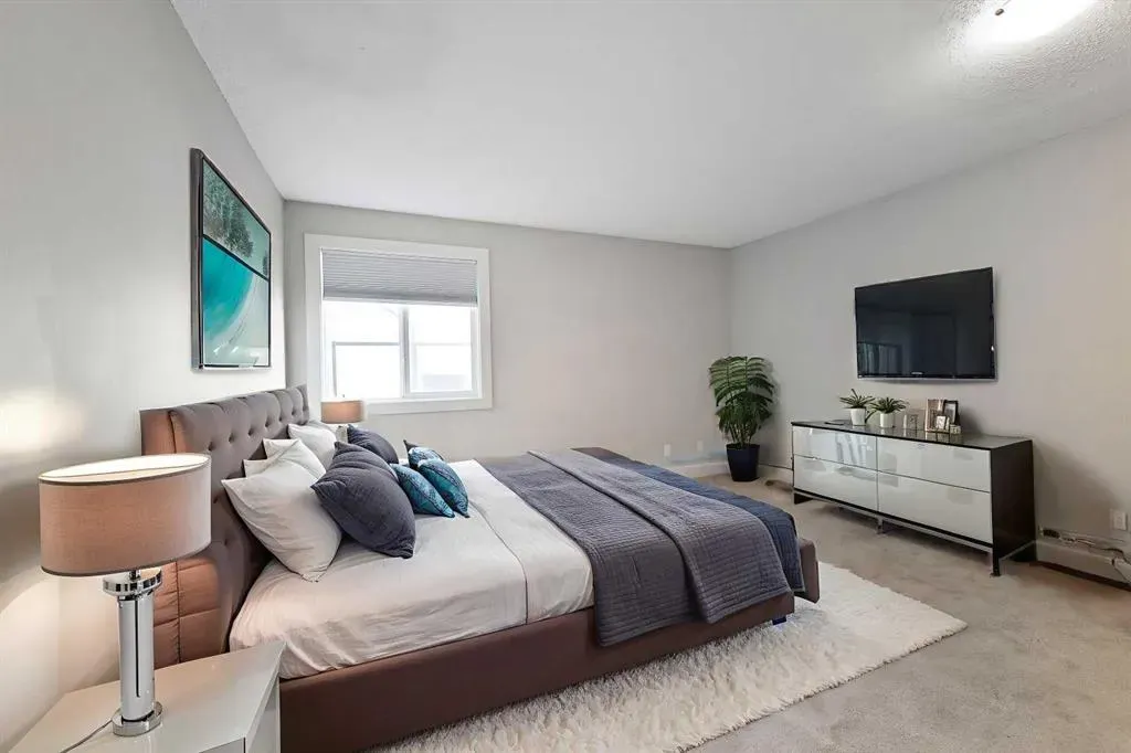 1915 26 Street SW, #203