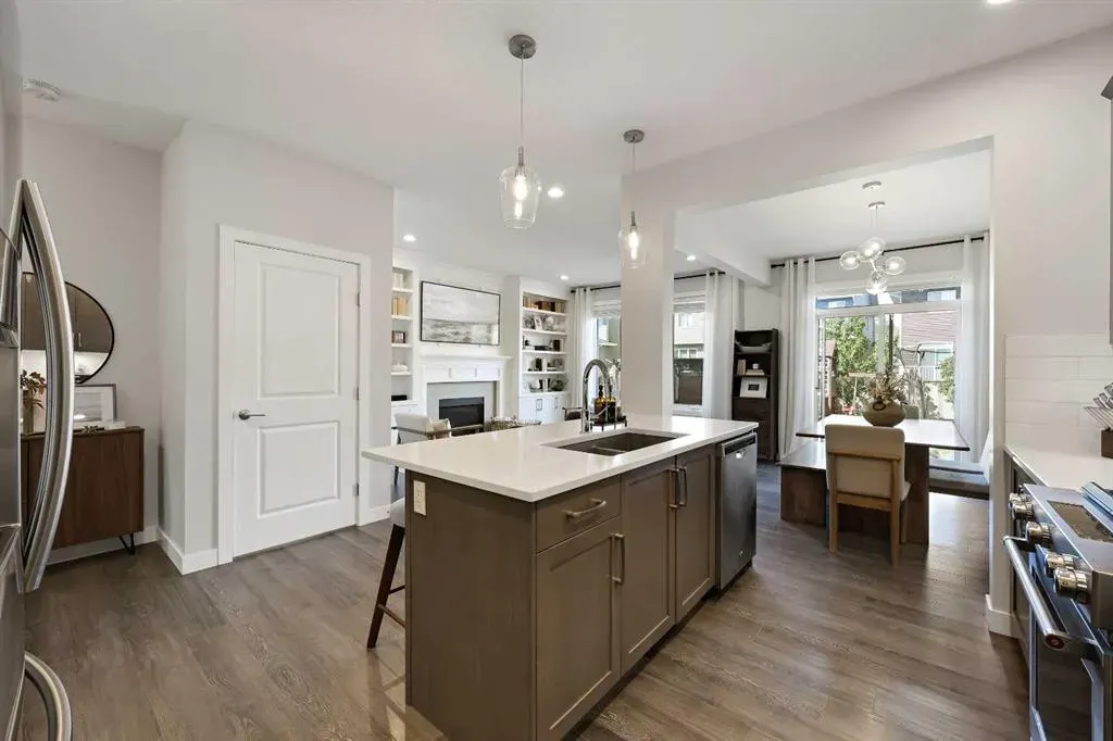 115 Bayview Circle SW