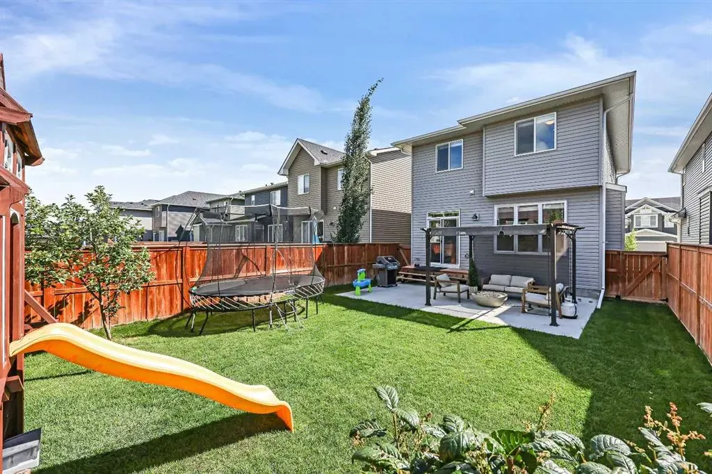 115 Bayview Circle SW