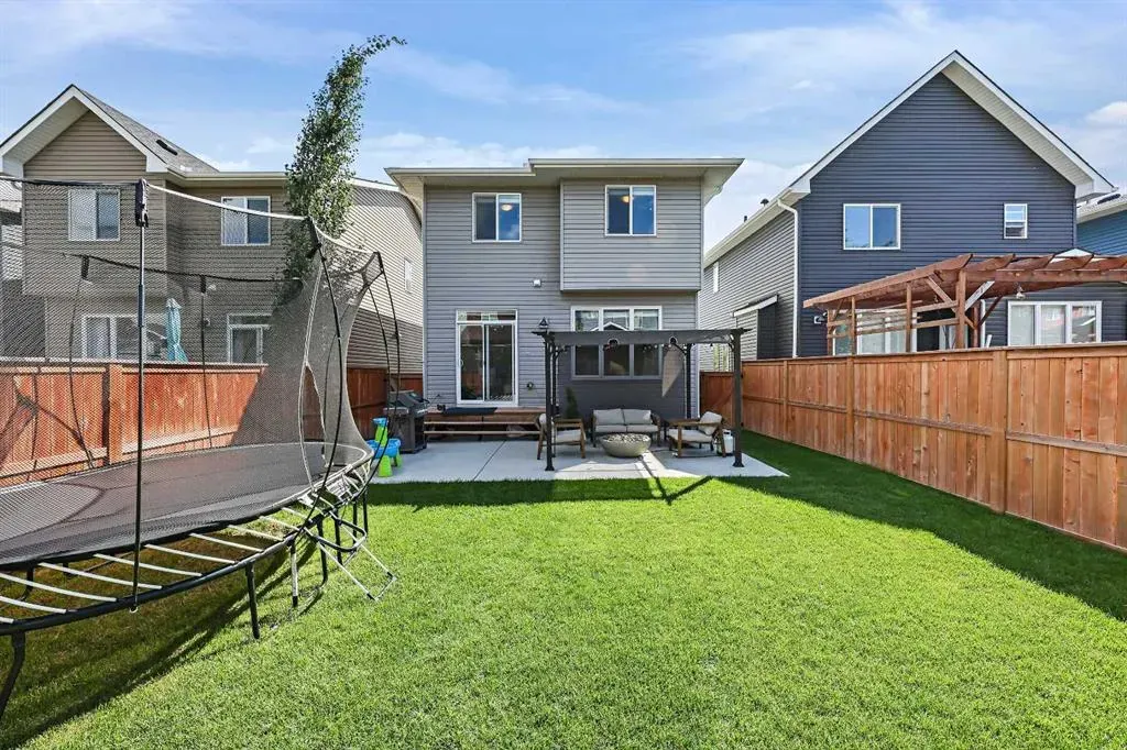 115 Bayview Circle SW