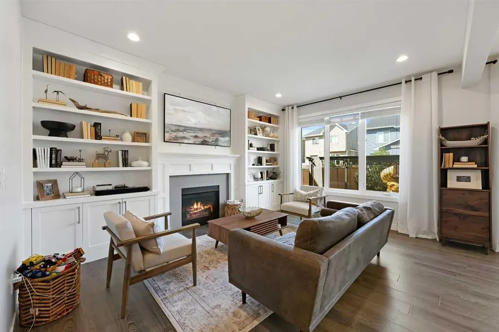 115 Bayview Circle SW