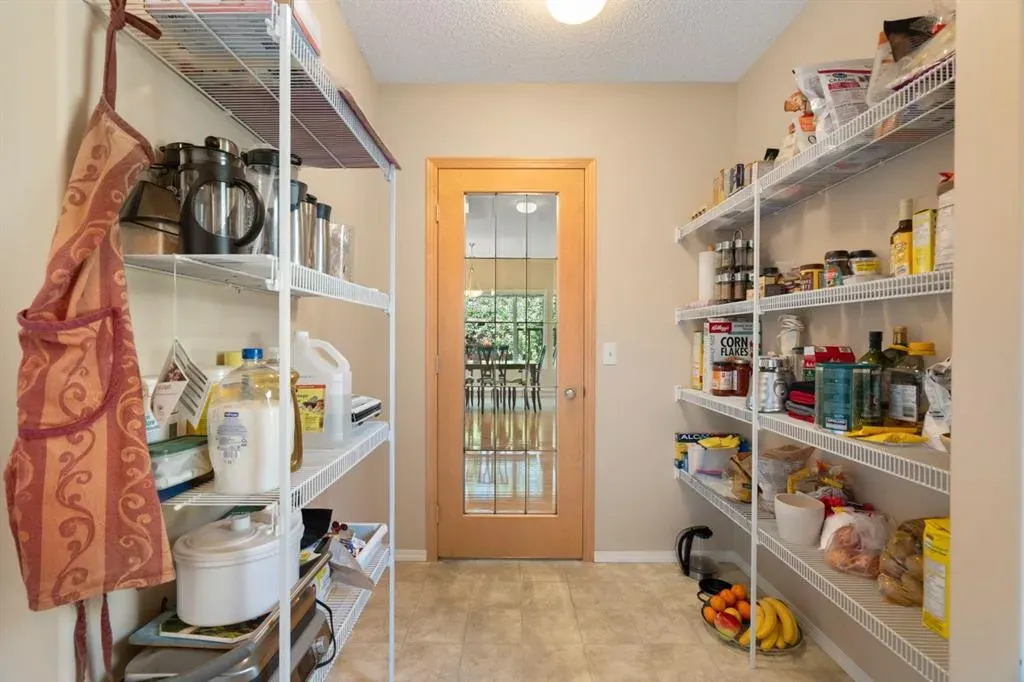 35 Valley Stream Manor NW