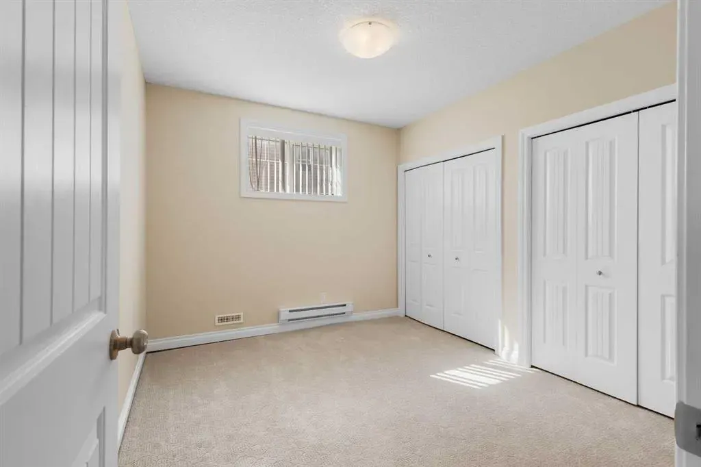 431 Railway Place SE