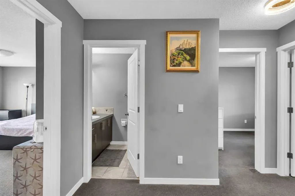11 Copperpond Landing SE