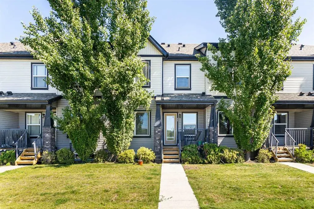 11 Copperpond Landing SE