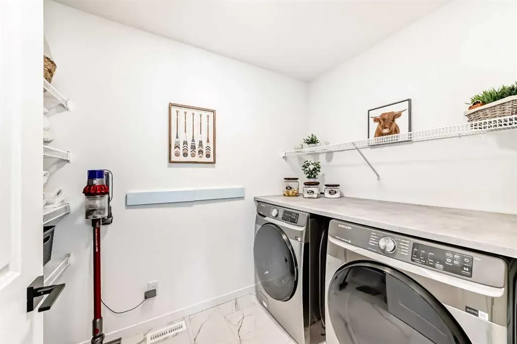 12 Magnolia Crescent SE