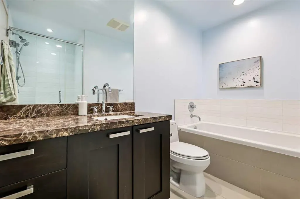 222 Riverfront Avenue SW, #825