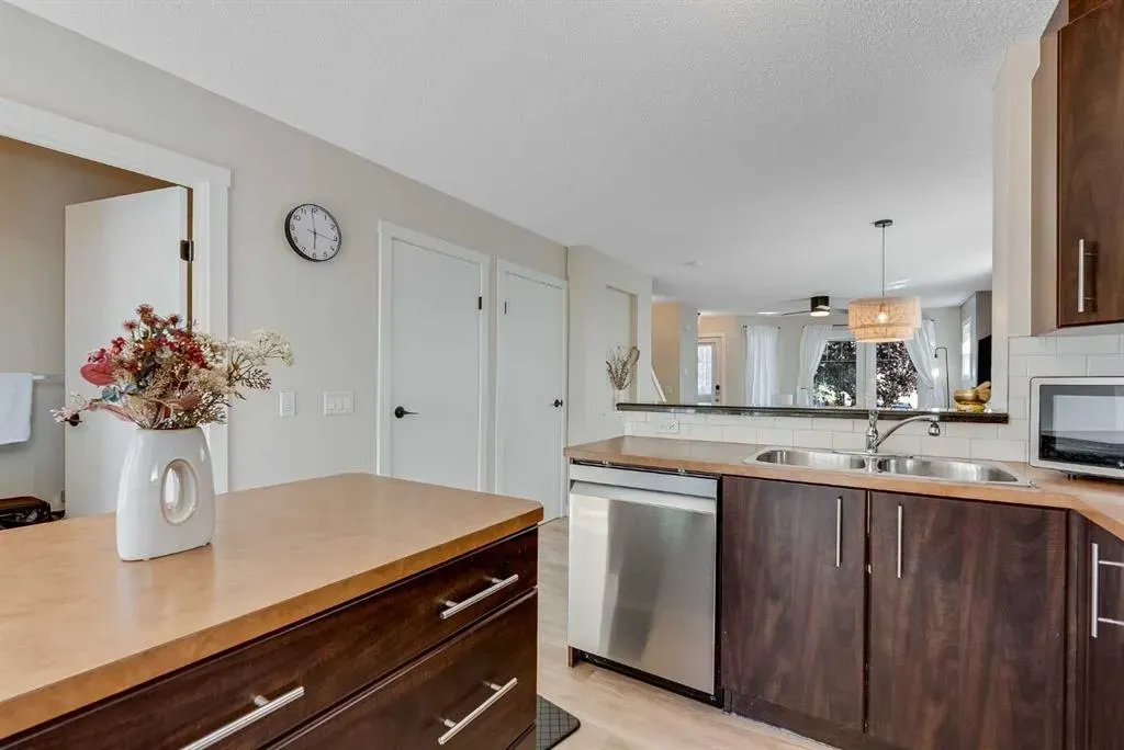 2445 Kingsland Road SE, #2401
