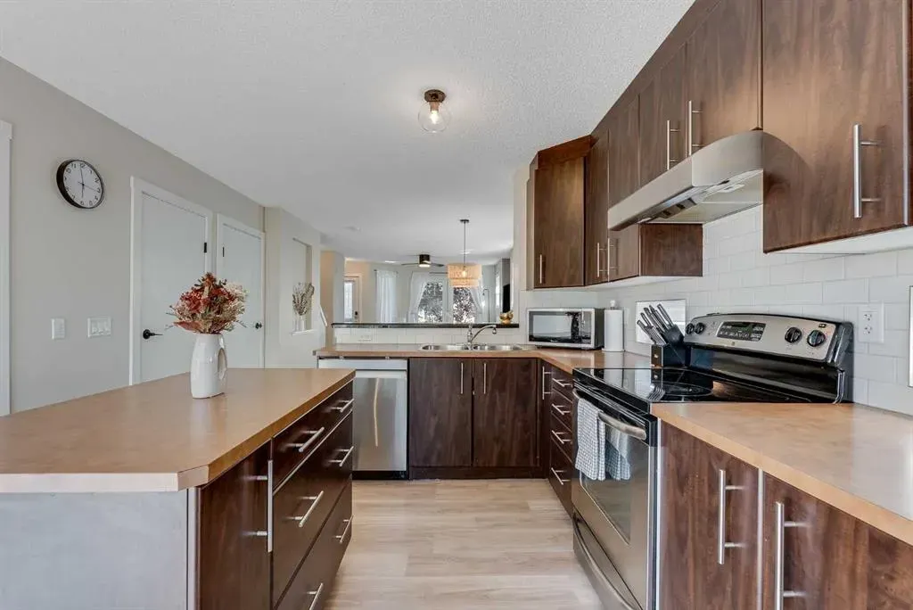 2445 Kingsland Road SE, #2401