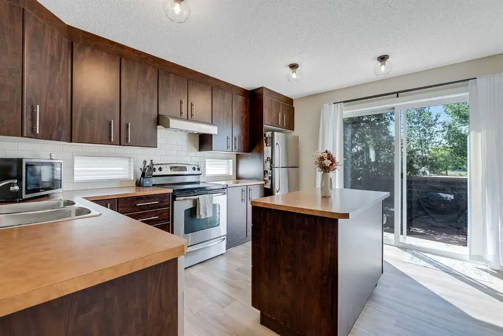 2445 Kingsland Road SE, #2401