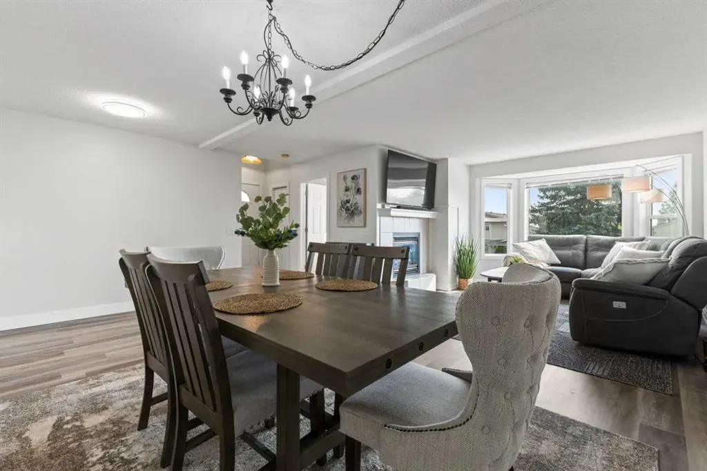 9 Sandarac Way NW