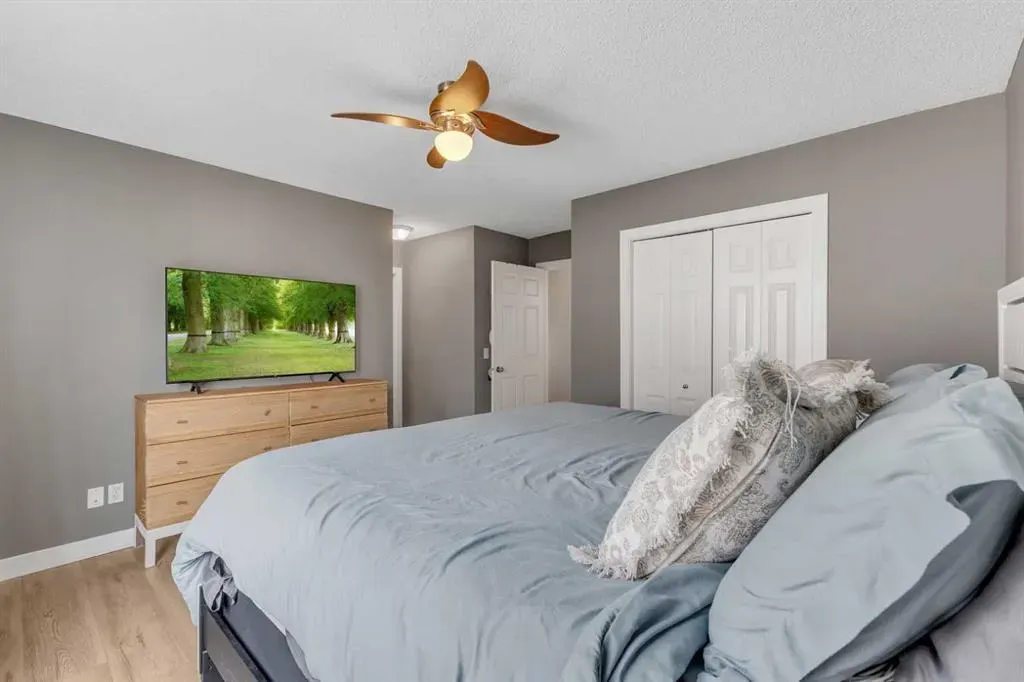 9 Sandarac Way NW
