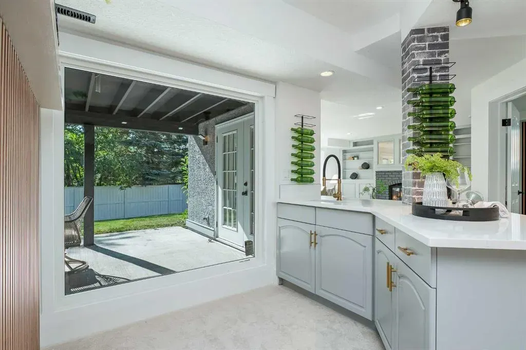 31 Scenic Park Crescent NW