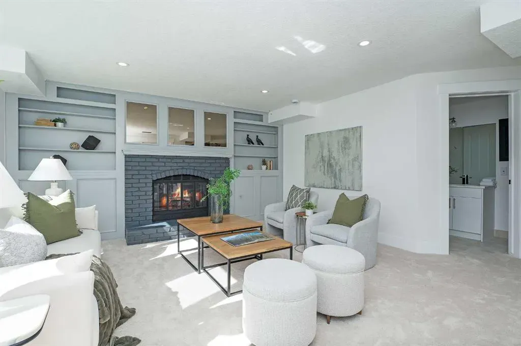 31 Scenic Park Crescent NW