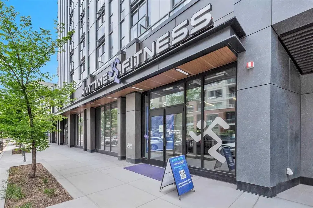 38 9 Street NE, #304