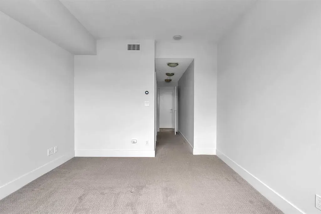 38 9 Street NE, #304
