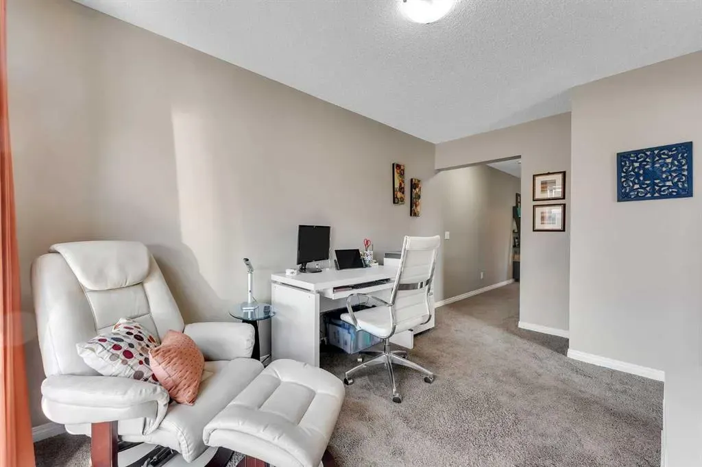 100 Windford Rise SW