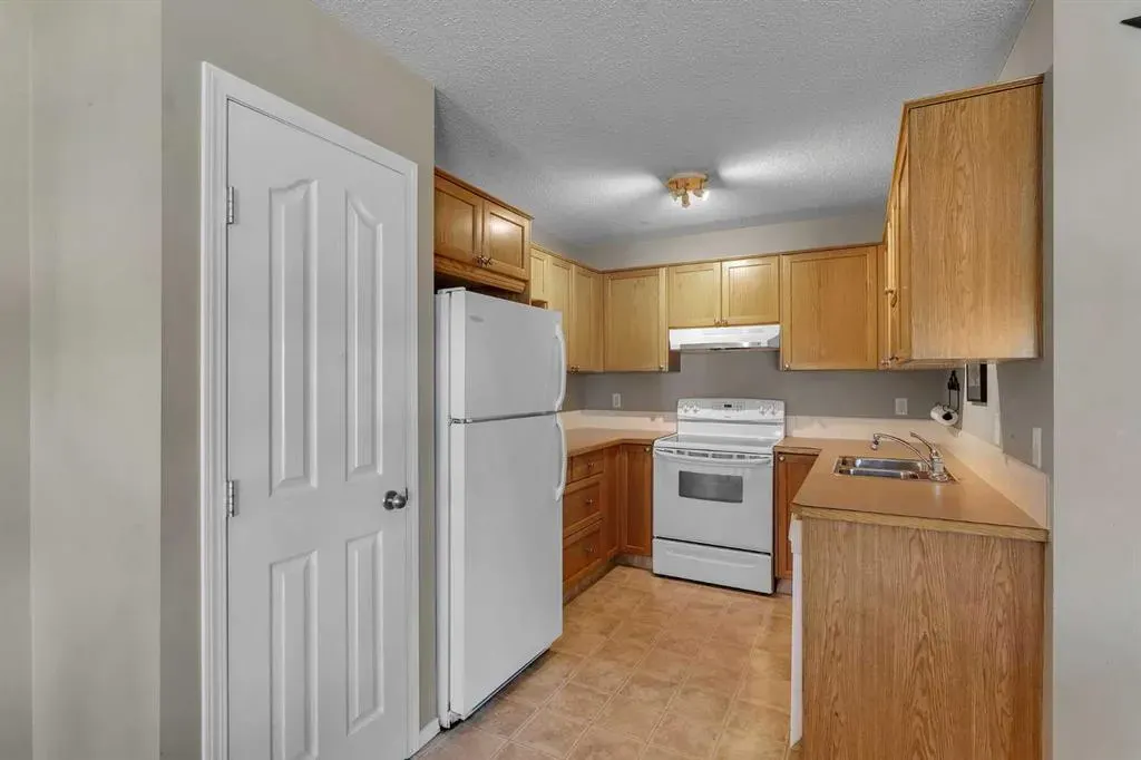 156 Canoe Drive SW, #23
