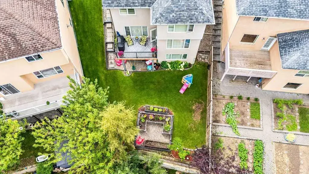 20 Sherwood Rise NW
