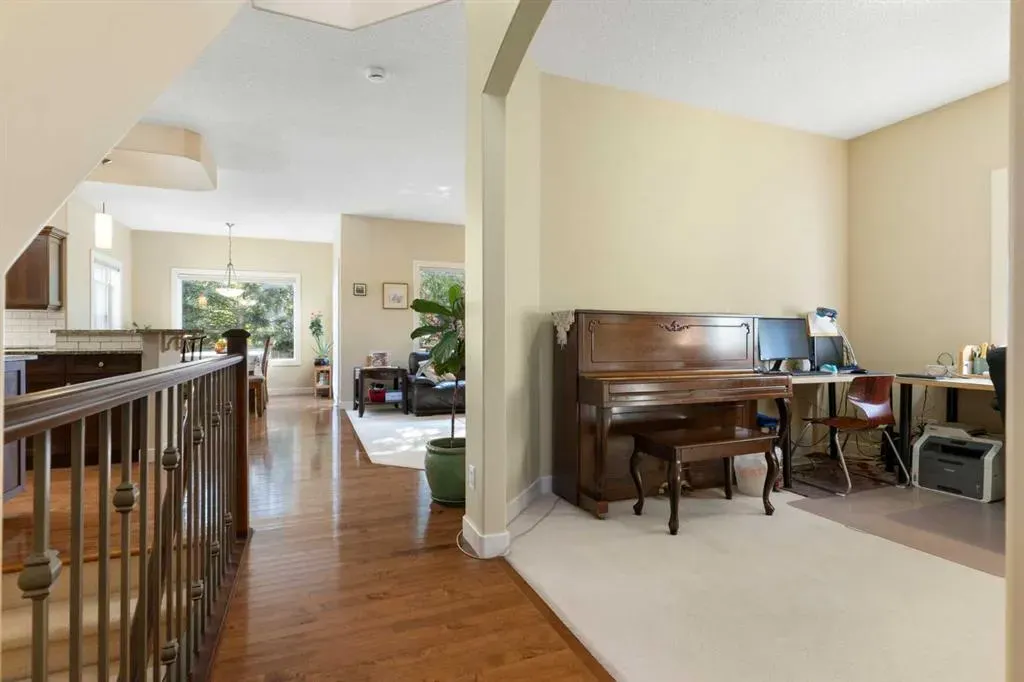 46 Tuscany Glen Way NW
