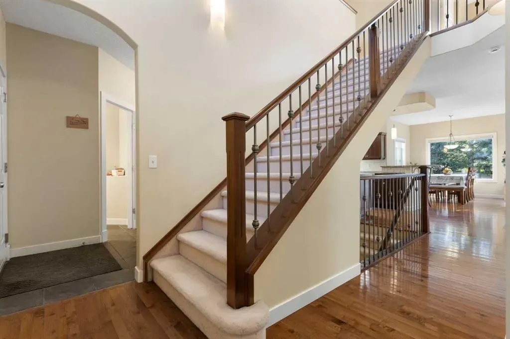 46 Tuscany Glen Way NW
