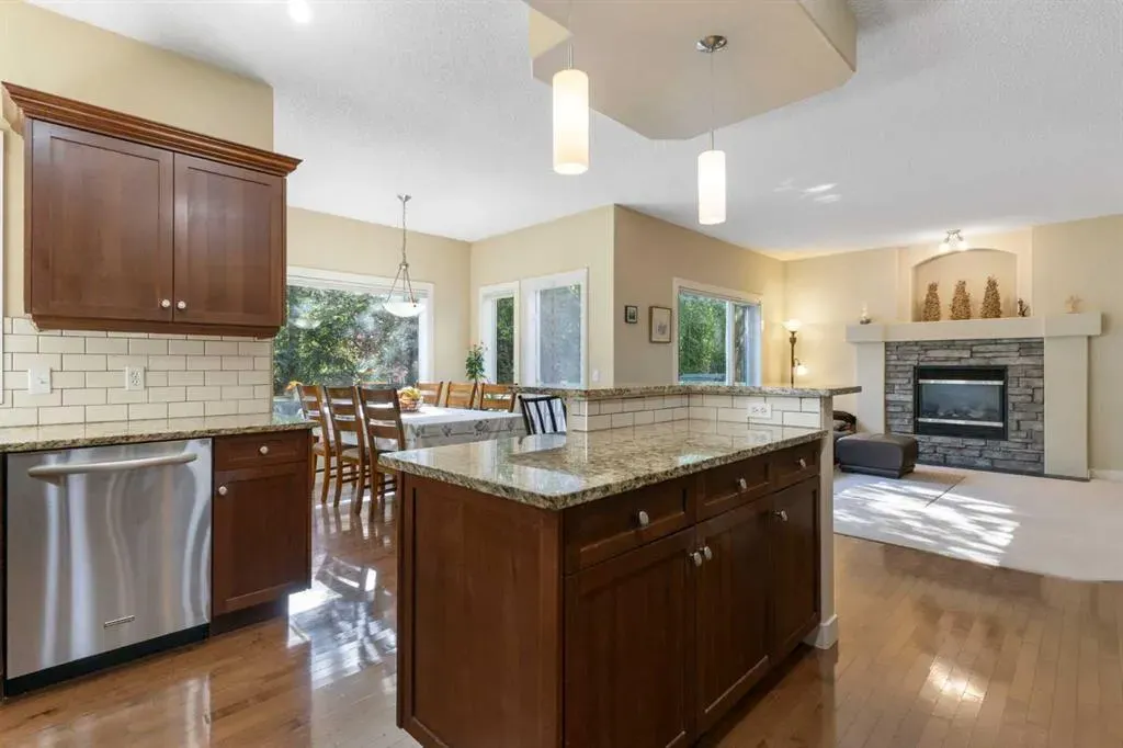 46 Tuscany Glen Way NW