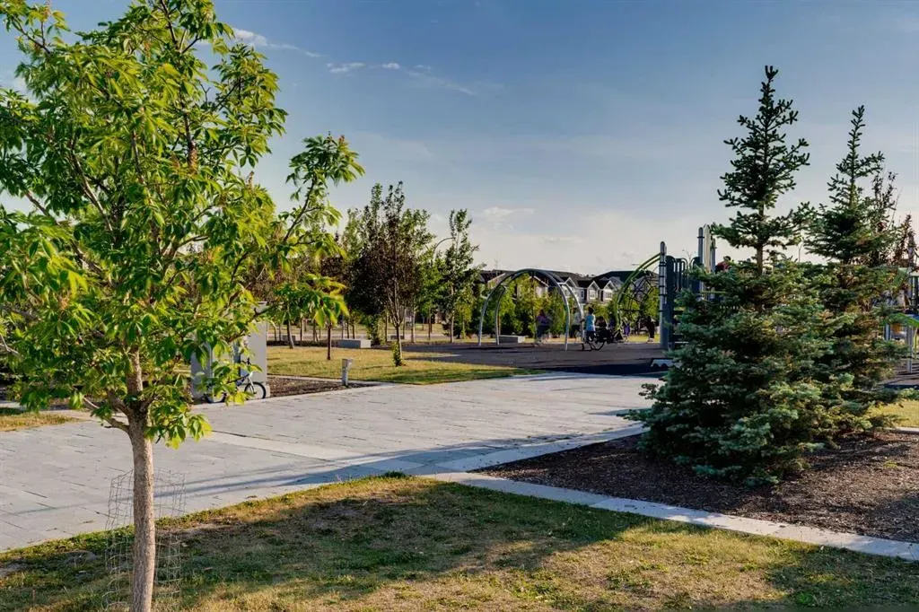 40 Carrington Plaza NW, #302