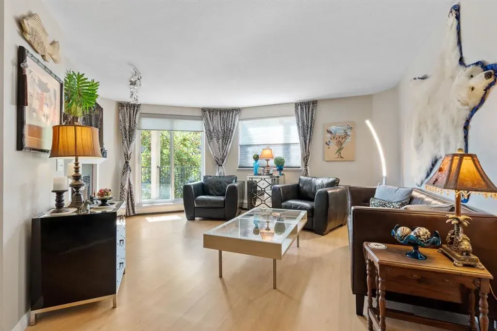 705 56 Avenue SW, #203