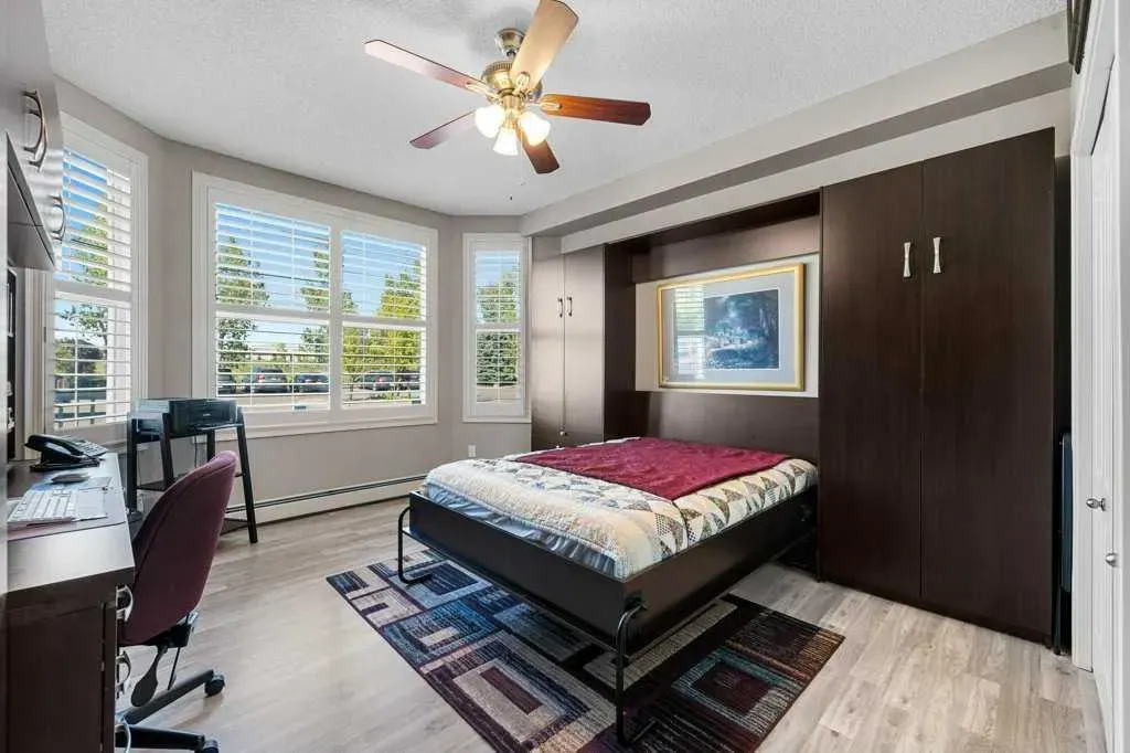 1 Crystal Green Lane, #129