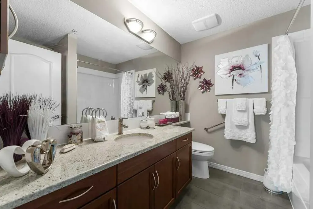 1 Crystal Green Lane, #129