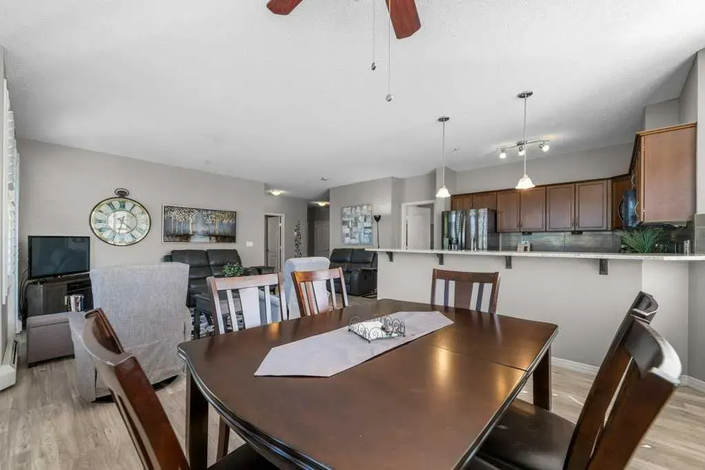 1 Crystal Green Lane, #129