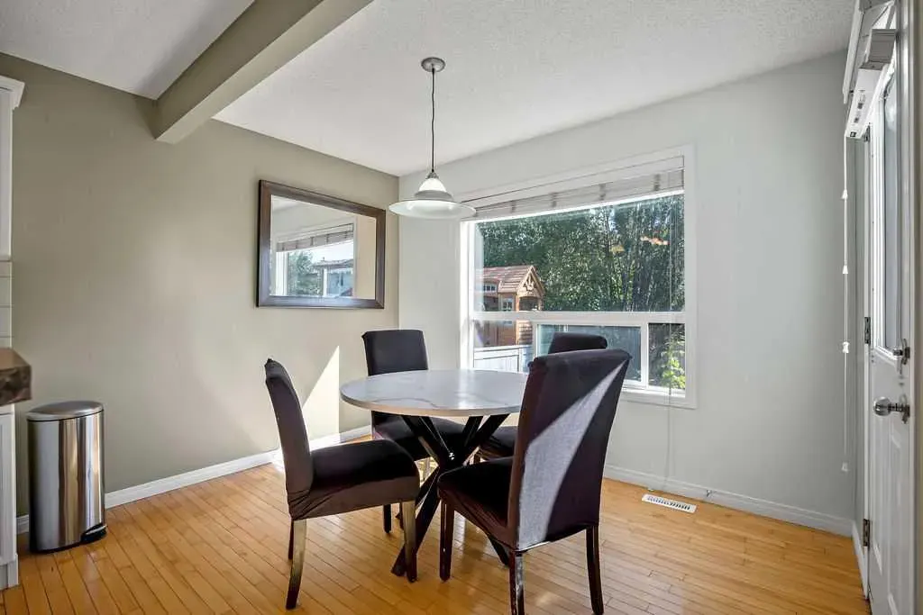 275 Cougar Plateau Way SW