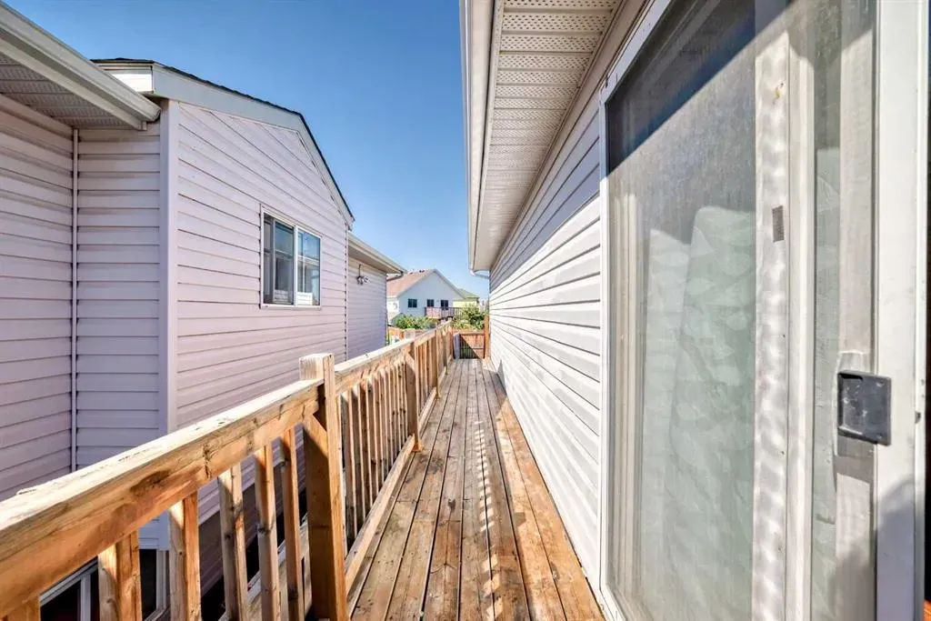 55 Applemead Court SE