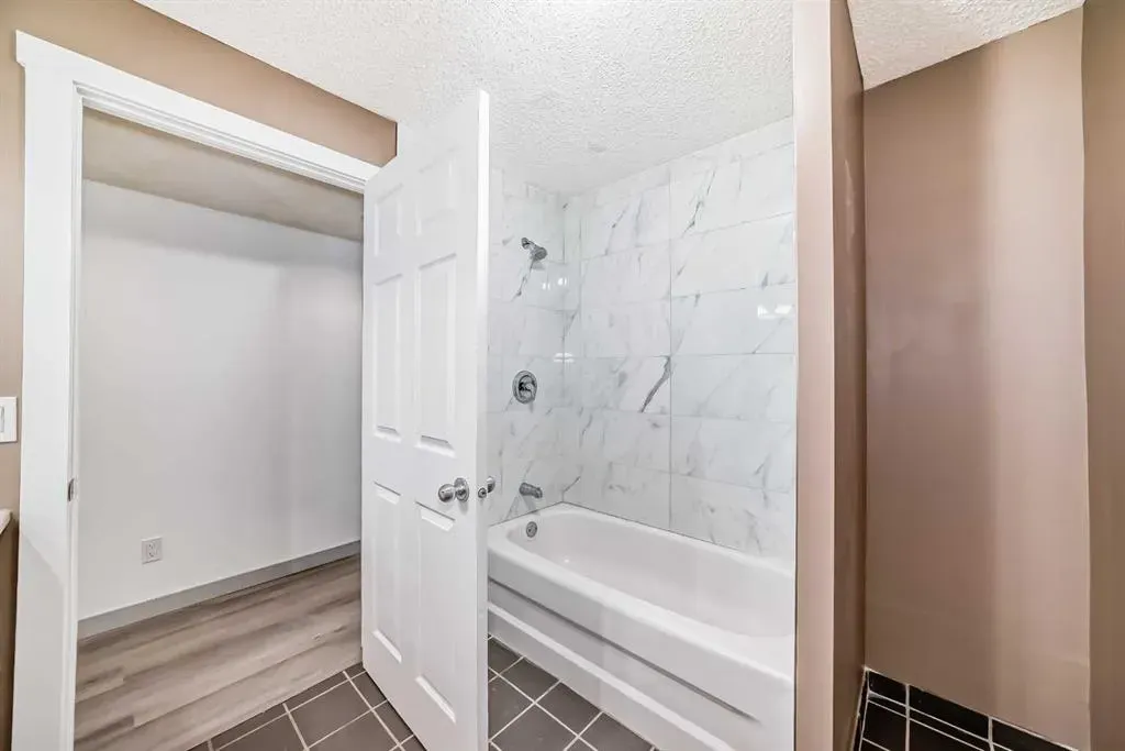 55 Applemead Court SE