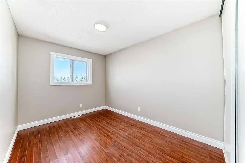 55 Applemead Court SE
