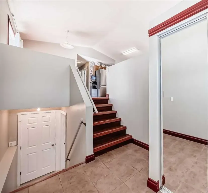 55 Applemead Court SE