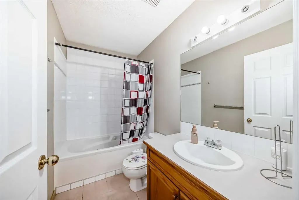 55 Applemead Court SE