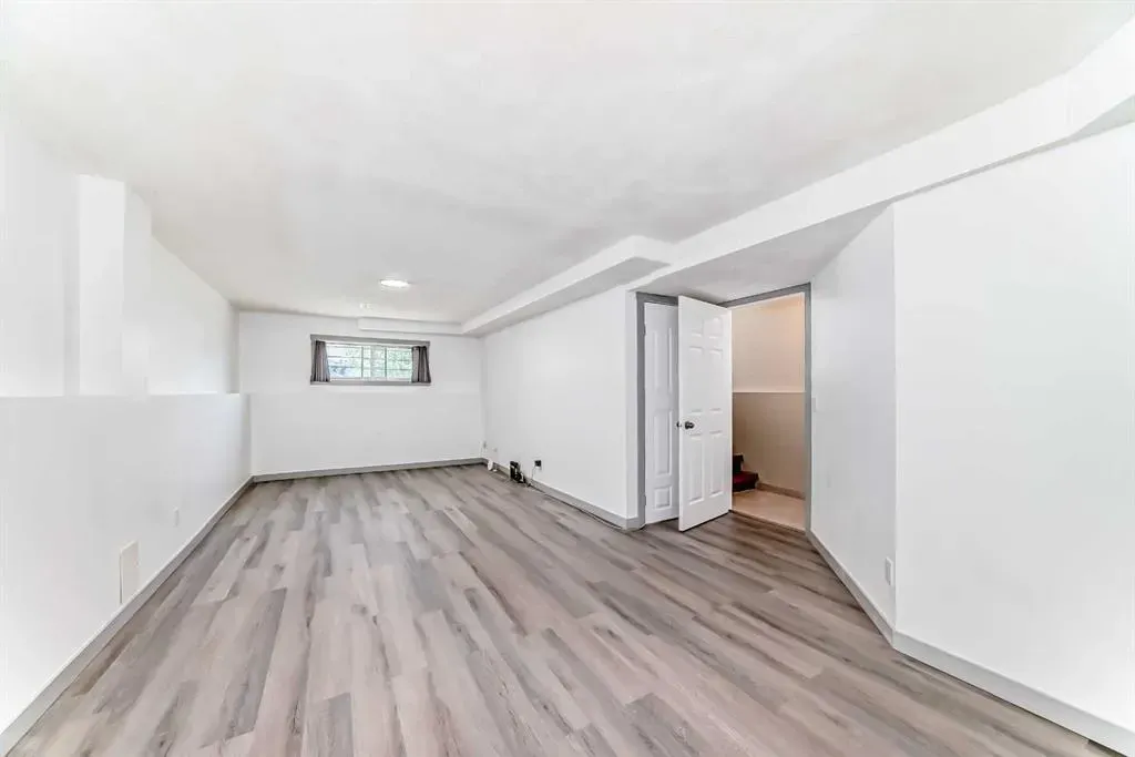 55 Applemead Court SE