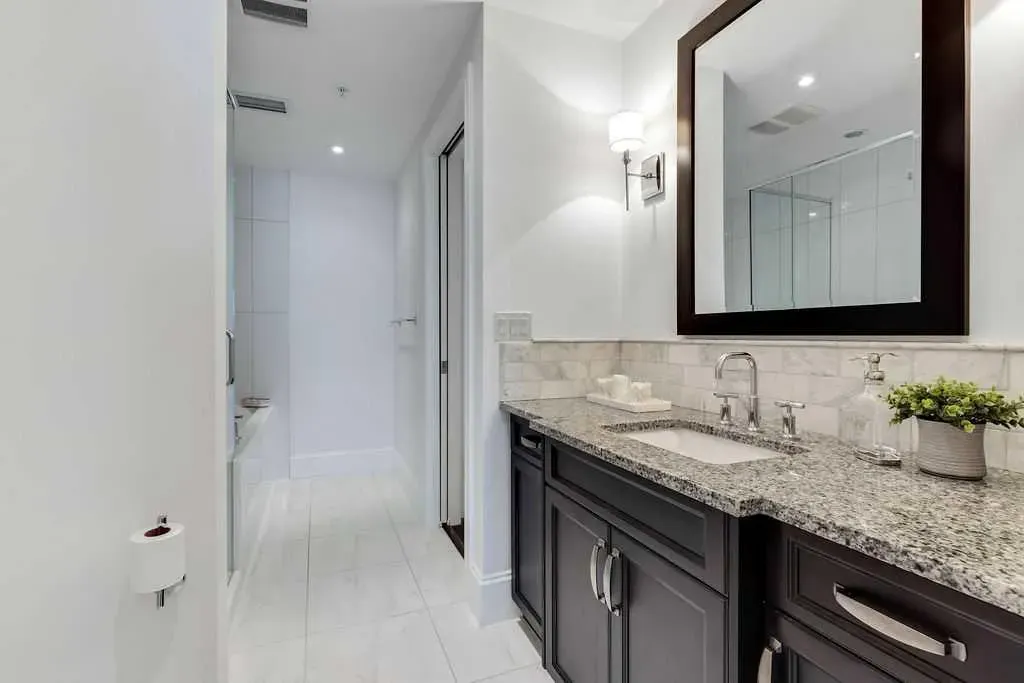 131 Quarry Way SE, #404