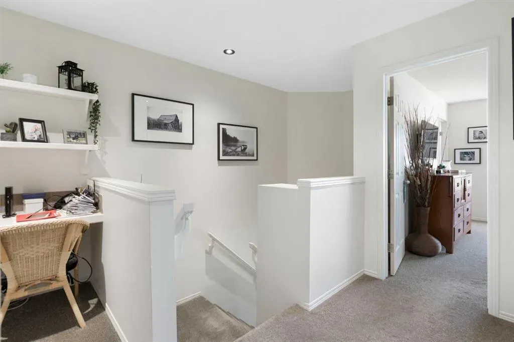 38 Prestwick Drive SE