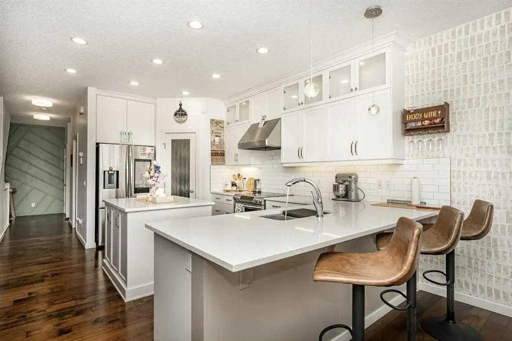 158 Masters Point SE